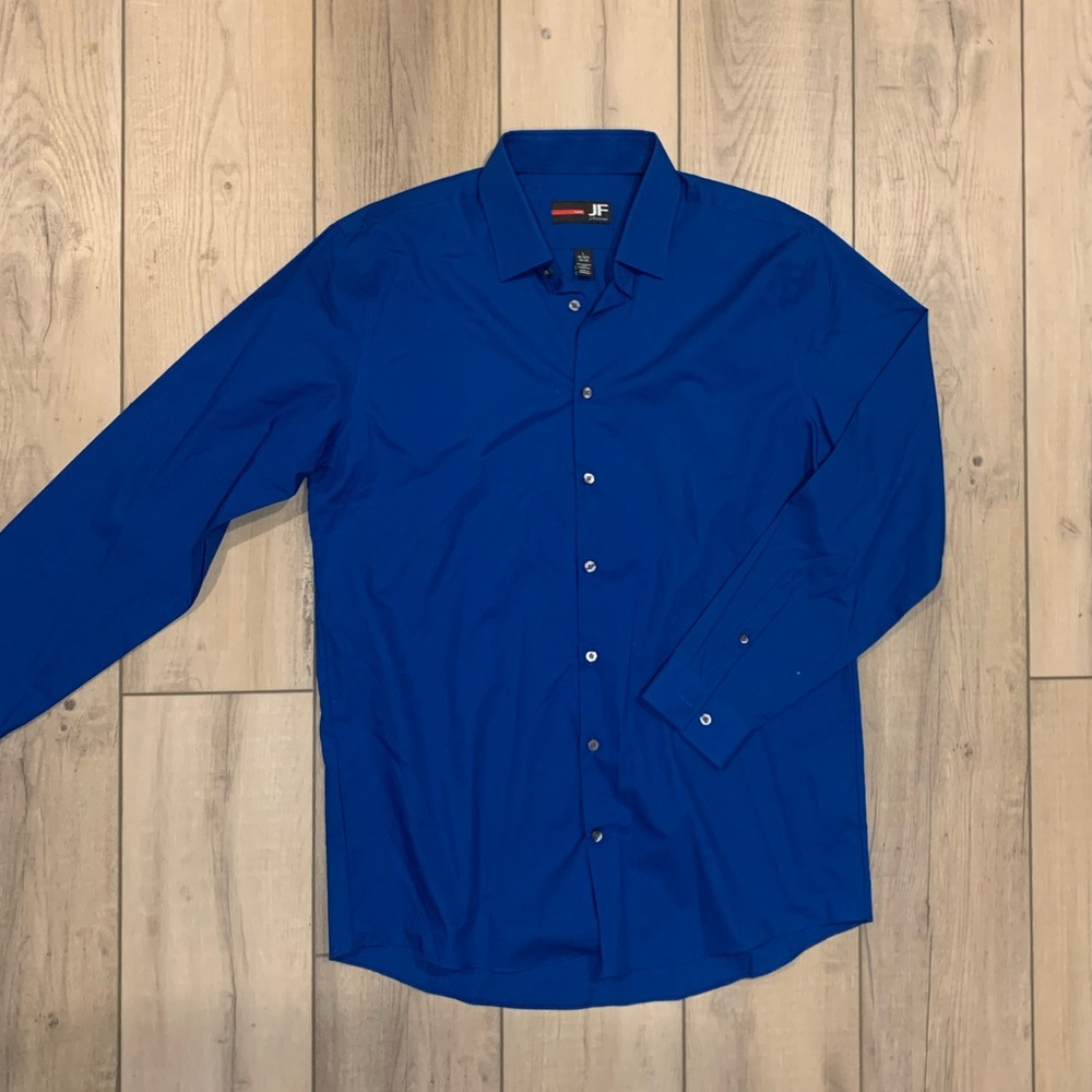 Men’s dress shirt